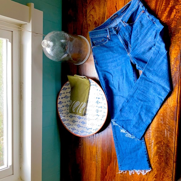 Banana Republic 28P mid-rise crop flare - Picture 2 of 3